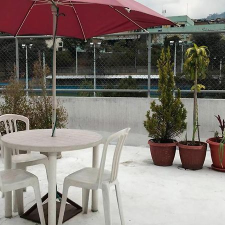 Tin House Quito Hotel ภายนอก รูปภาพ